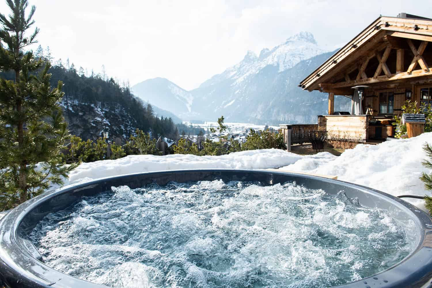 romantische-huette-mit-whirlpool-fuer-2-personen-chalet-romantik mieten_in_Tirol_bei_Seefeld_Alpe_Charlets_6921